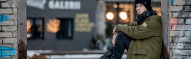 Lapselaps on segaduses: õigusbüroo müüs vanaema maalid teise inimese võlgade katteks maha