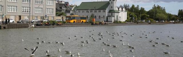 Letnje računanje vremena bi ovoj zemlji napravilo haos, trpeo bi i avio saobraćaj: Fenomen ponoćnog sunca naspram zimske tame