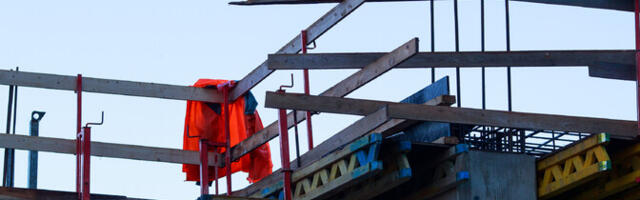 Каллас: училища не способны заполнить рынок труда специалистами, экономике нужны мигранты