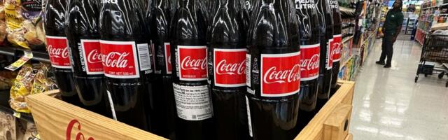 Coca-Cola tulemusi toetasid kõrgemad hinnad, kuid mahud vähenesid