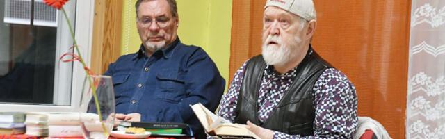 LUULETAJA DAIVI JÕERAND KÜLASTAS RAEKÜLA KOGUKONNAKESKUST