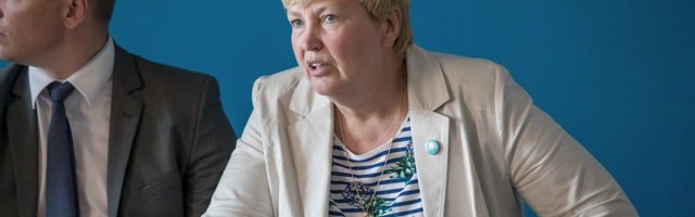 Reporter: Kuidas juhtus, et sotsiaalministeeriumi kantsler Marika Priske sai koroonvaktsiini enne meditsiinitöötajaid?