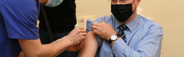 Eile vaktsiineeriti Eestis COVID-19 vastu 207 tervishoiutöötajat