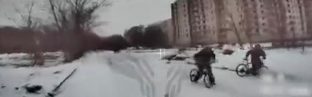VIDEO: Vene droon lendab Ukrainas elumajade vahel
