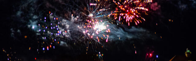 Galerii: Haapsalus võeti uus aasta vastu kontserdi ja ilutulestikuga