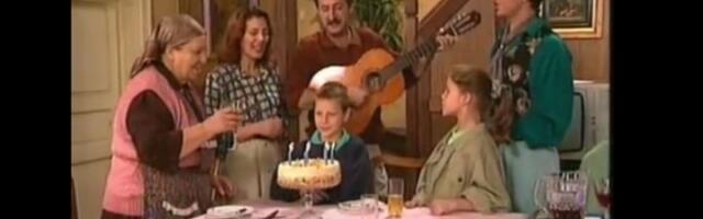 Tragična sudbina glumaca iz "Srećnih ljudi": Više od pola ekipe nije među živima, jedan detalj privlači pažnju