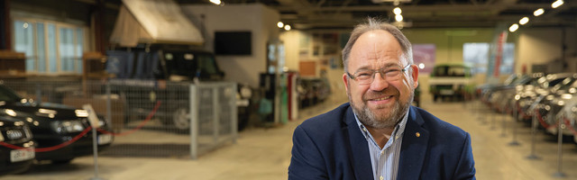 Autoankeet: Neinar Selil on autod erinevateks olukordadeks, kollektsiooni kuulub ka 1958. aasta Rolls-Royce