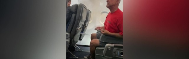 Reporter: 61-aastane mees hakkas lennukis urisema nagu koer