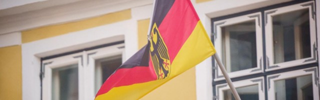 Ilveste ja oravate kiuste on rahvusvaheliste suhetega kõik korras: Saksamaa siseminister tänas Mart Helmet suurepärase koostöö eest UU