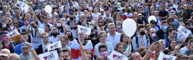 VIDEO ja FOTOD | Minskis toimus opositsiooni meeleavaldus kümnete tuhandete inimeste osavõtul