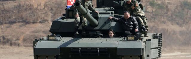VIDEO | Kim Jong-uni teismeline tütar sai proovida kätt tanki juhtimises