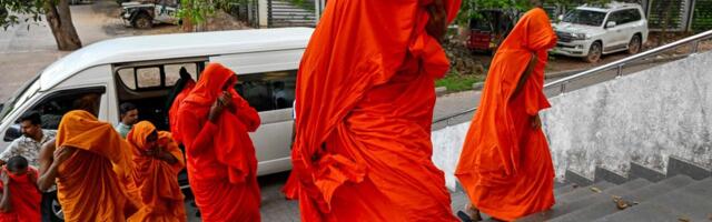 Sri Lanka lennujaamas tabati rekordilise koguse eriti kange kanepiga paarkümmend budistlikku munka