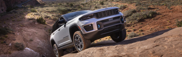 Fotod: ilmavalgust nägi viienda põlvkonna Grand Cherokee, kliirens kuni 28,7 cm