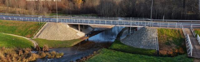 Jätkuvad eelmisel aastal pooleli jäänud Viljandi–Rõngu tee Mustla–Kaubi lõigu rekonstrueerimistööd