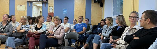 Võru lapsevanemad kogunesid koolipäeva alguse küsimust arutama