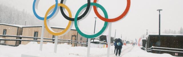 End mehena identifitseeriv rootslane võistleb olümpial naiste konkurentsis
