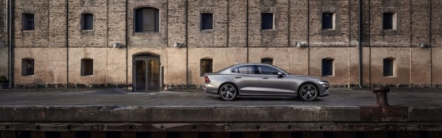 Volvo piirab uute autode tippkiiruse ja annab omanikule kasutusõiguste võtme