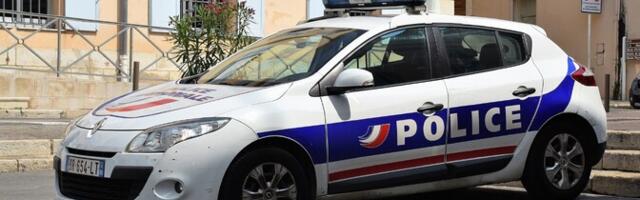 В пригороде Парижа освобождены захваченные в ресторане заложники