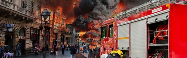 U VRTLOGU VATRE, VODE I RUŠEVINA – NAŠI HEROJI NE POSUSTAJU! Spasili desetine hiljada ljudi!