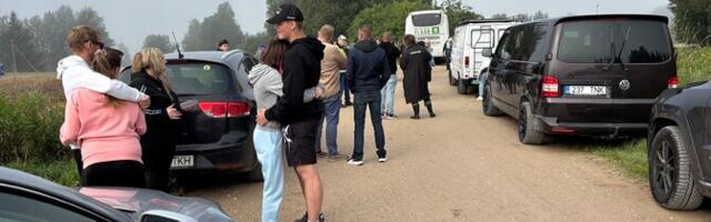 Fotod: PTA lükkab Nurme farmi sigade hukkamise edasi