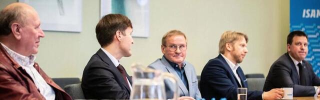 Toompeal algas riigi tasandil lehmakauplemine uue valitsuskoalitsiooni moodustamiseks