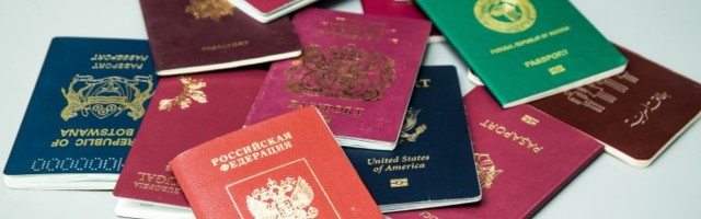 Valitsus võtab 10 inimeselt ebaausal teel saadud Eesti Vabariigi kodakondsuse