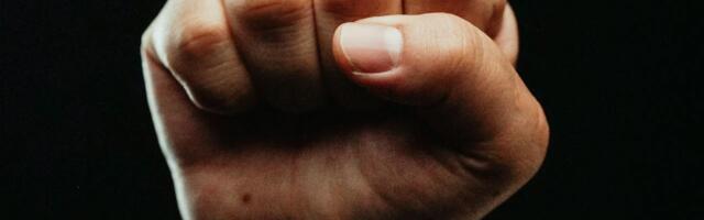 Politsei pidas Paides kinni oma elukaaslast löönud 29aastase mehe