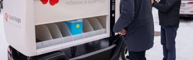 Viljandi haigla hoonete vahel transporditakse  analüüse robotkulleri asemel taas autoga