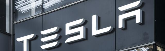 Tesla bids to enter British energy market