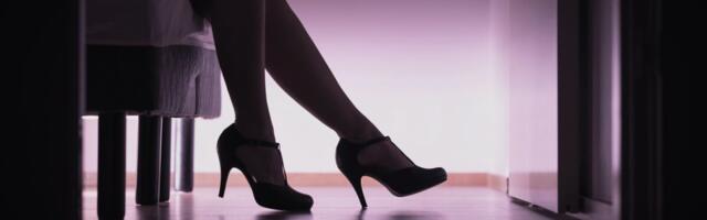 Leht: Prokuratuur kahtlustab kõrgharitud farmatseuti kupeldamises