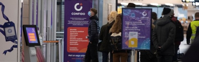 Neli lendu korraga teenindada: lennujaama testipunkti juures tekkis paras saba