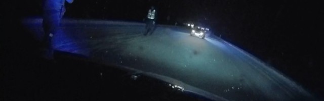 Reporter: Miks jäi 25-aastase Viktoria töötava mootoriga hõbedane Mazda Sinikülla?