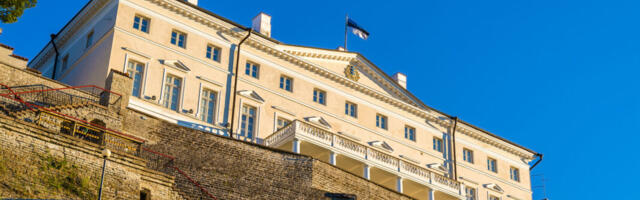 Valitsus leevendab esmaselt koroonapiiranguid koolides