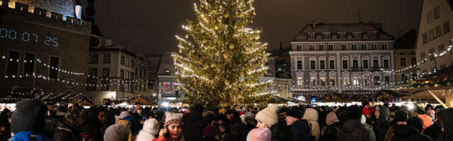 Рождественский рынок на Ратушной площади откроется раньше из-за скандинавских туристов