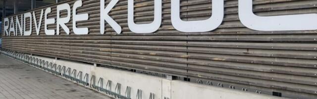 Randvere kooli juurdehituse ja ujula ehitaja tõsistes raskustes