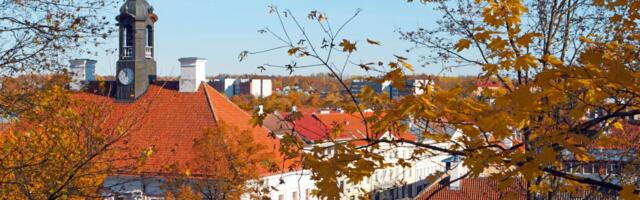 Tartu Raekoja septembri kellamängus kõlavad "Vihmane Tartu" ja "Värvilised unistused"