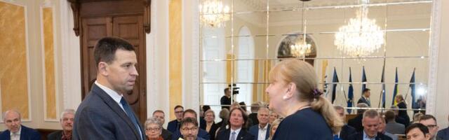 TEADLIK TERVISEKÄITUMINE I Riigikogu juhatus võttis vastu omavalitsuspäeva deklaratsiooni „Elule aastaid ja aastatele elu“