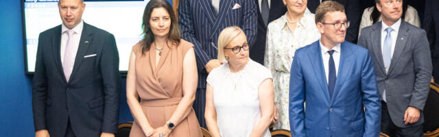 “Demokraatia pidupäev” tuima, käpardliku ja orjameelse minnalaskmise ajal