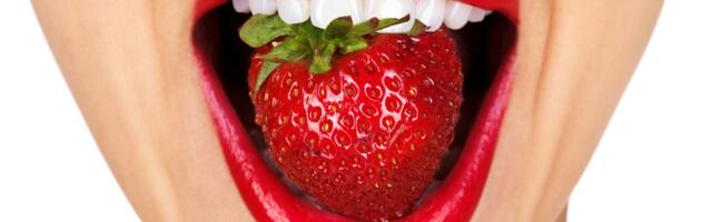 Maasikas – maitsev vitamiinipomm, millega saab ka hambaid valgendada