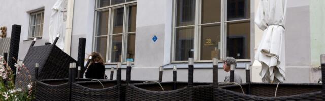 Majutajate seis paranes, restoranidel läheb raskelt
