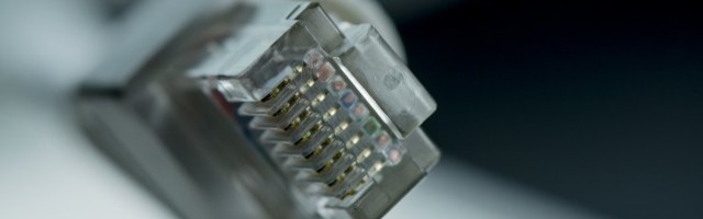 VÕRDLUS | Kas interneti-püsiühendused on kiiremad siin- või sealpool Suurt Lompi?