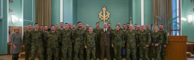 Kaitsevägi sai juurde üheksa nooremveeblit ja seitse vanemveeblit