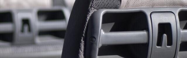 Пожилая женщина попала в больницу после падения в резко затормозившем автобусе в Таллинне