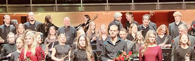 Haapsalu muusikakooli solist esines Pärnu kontserdimajas