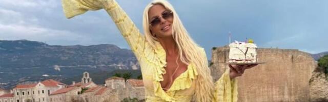 Jelena Karleuša i mladi košarkaš Nikola Jovanović u Crnoj Gori: Svi pričaju o proslavi njenog 47. rođendana FOTO