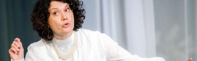 Linnateatris esietendub Anu Lambi lavastus "Käitumisreeglid tänapäeva ühiskonnas"