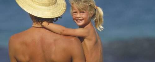 Lapseeas saadud päikesepõletus tõstab nahavähi tekkeriski
