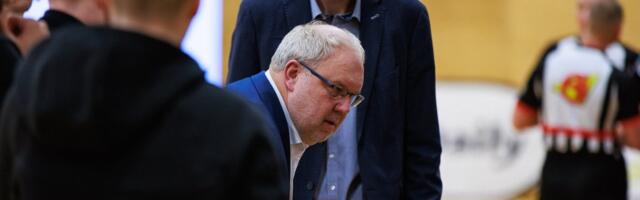 Keila Coolbeti esindustiim ja duubelvõistkond pidid mängima samal ajal. Pahv_ see on ajuvaba ja pole kellelegi kasulik 