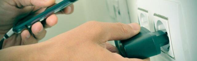 Zaboravite na punjač! Google tvrdi da ovih 8 trikova spasava bateriju