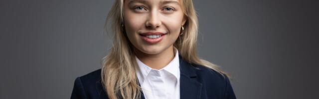 Tartu hariduskomisjoni hakkab juhtima Sandra Laur_ koole tuleb kaitsta Kallase eest!